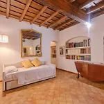 Governo Vecchio Maison *